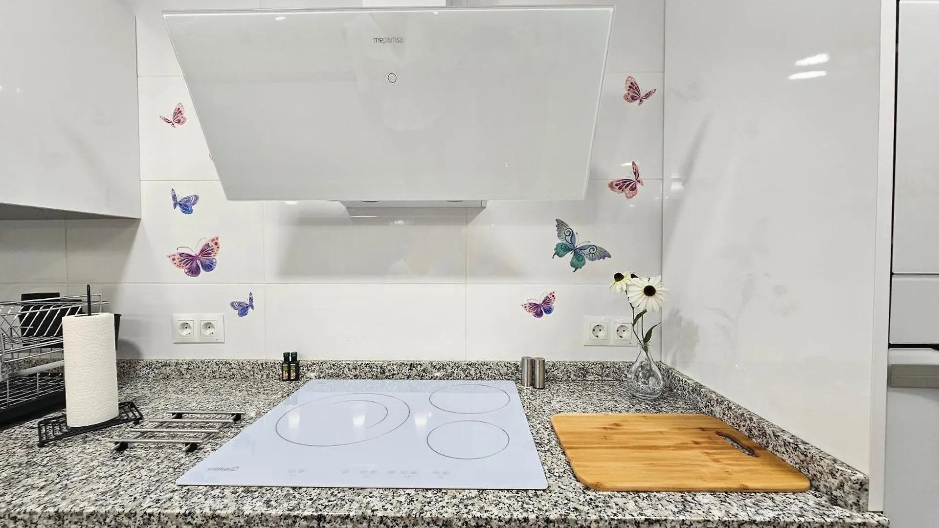 Casa De Las Mariposas Caleta De Velez Apartment